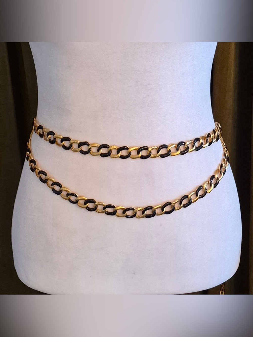 Vintage St John Reversible Hammered Gold tone and Black Enamel Chain Link Belt